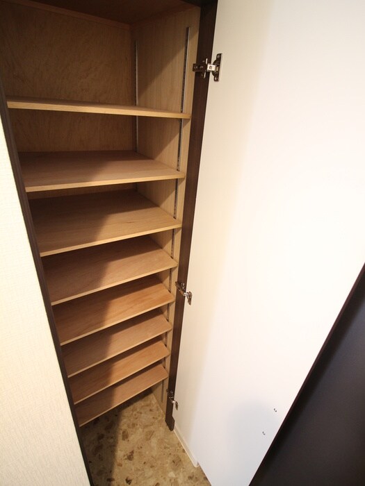 物件内観写真16　(靴箱)