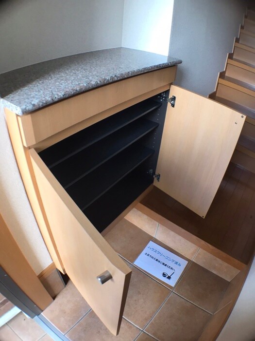 物件内観写真14　(靴箱)