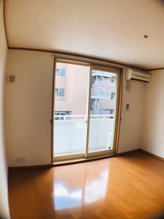 物件内観写真18　(居室)