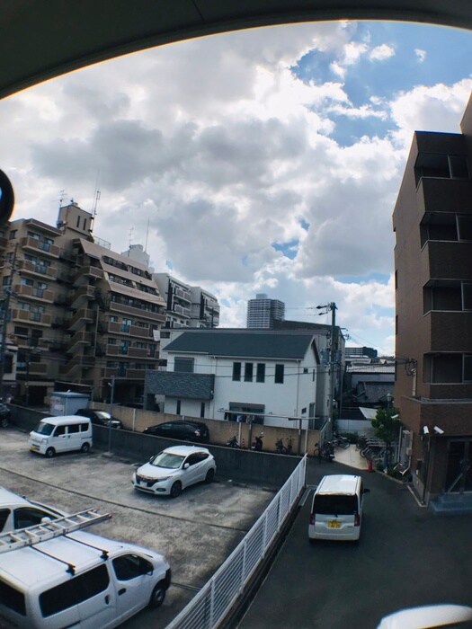 物件内観写真22　(室内からの展望)