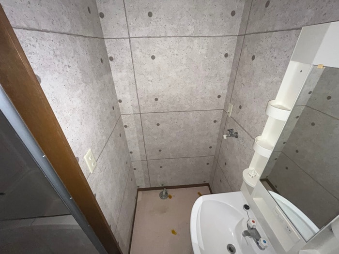 物件内観写真10　(洗濯機置場)