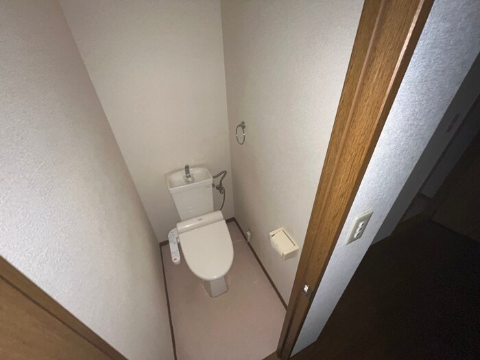 物件内観写真11　(トイレ)