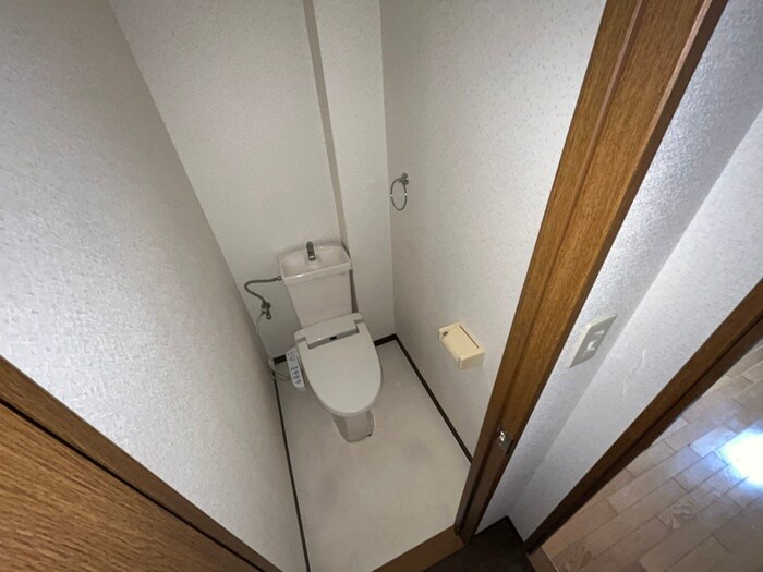 物件内観写真11　(トイレ)