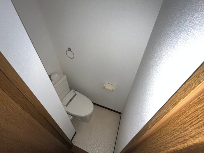 物件内観写真12　(トイレ)
