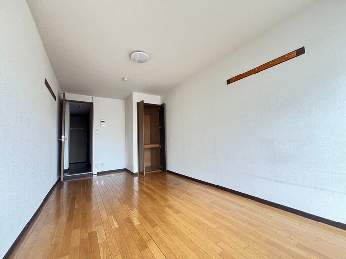 物件内観写真13　(居室)