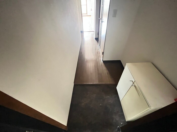 物件内観写真17　(玄関)