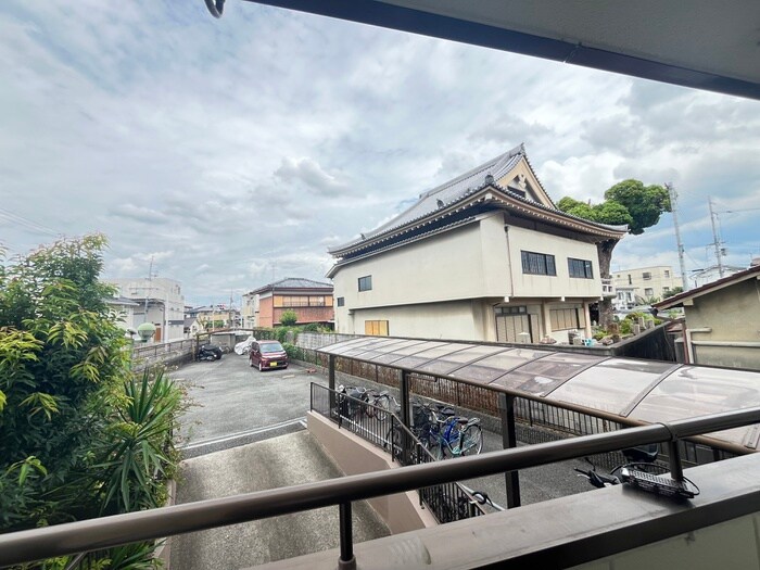 物件内観写真22　(室内からの展望)