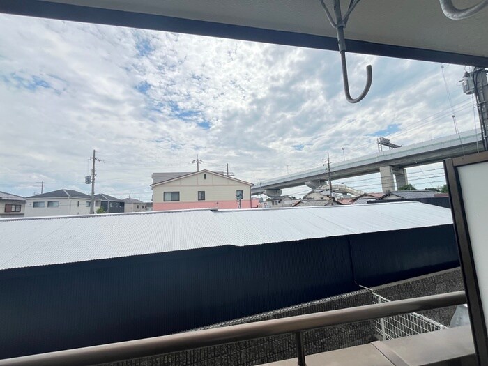 物件内観写真22　(室内からの展望)