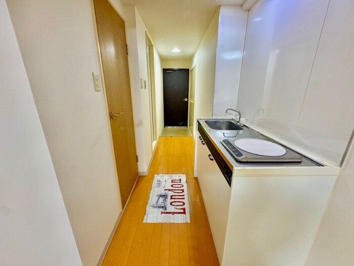 物件内観写真16　(廊下)