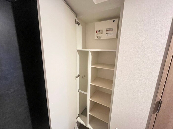 物件内観写真16　(靴箱)