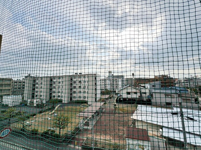 物件内観写真21　(室内からの展望)