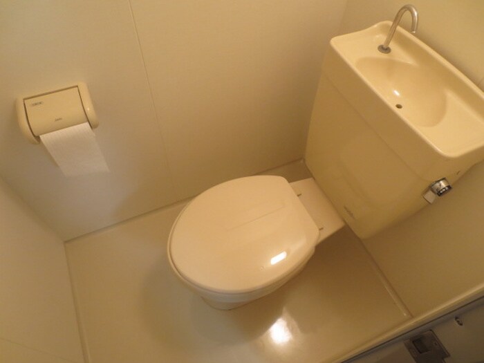 物件内観写真12　(トイレ)