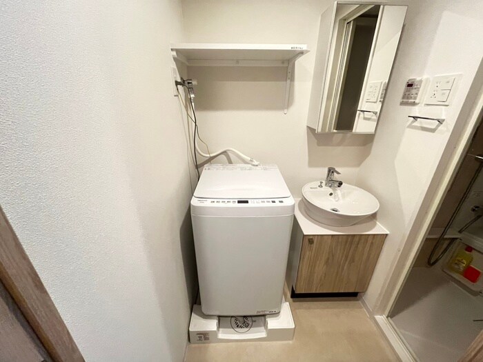 物件内観写真12　(洗濯機置場)