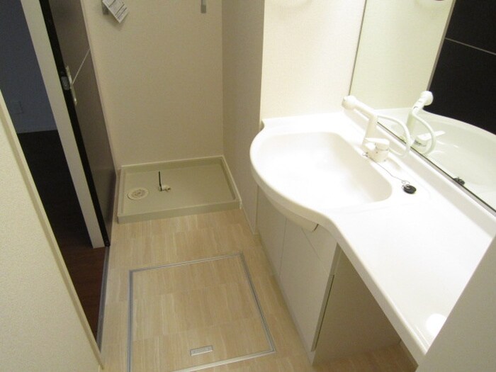 物件内観写真13　(洗面)