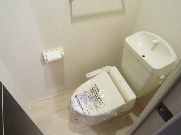 物件内観写真14　(トイレ)