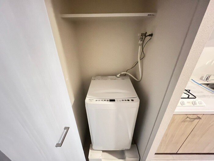 物件内観写真12　(洗濯機置場)