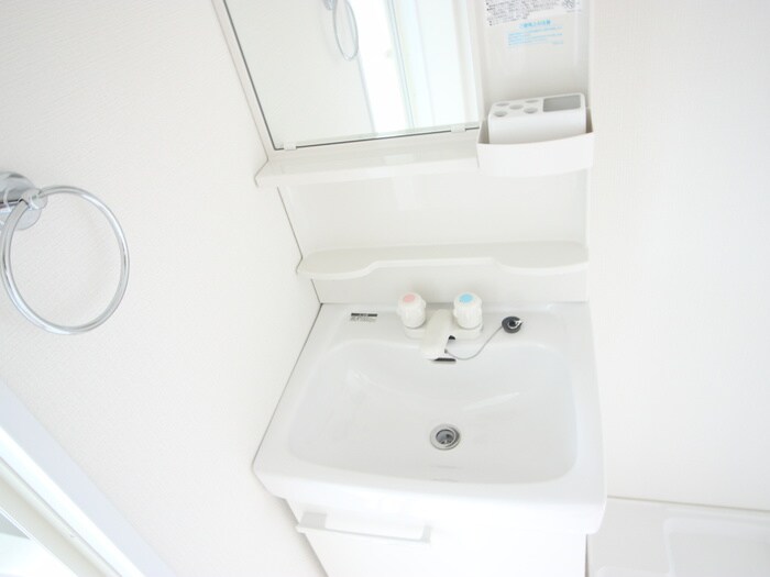 物件内観写真9　(洗面)