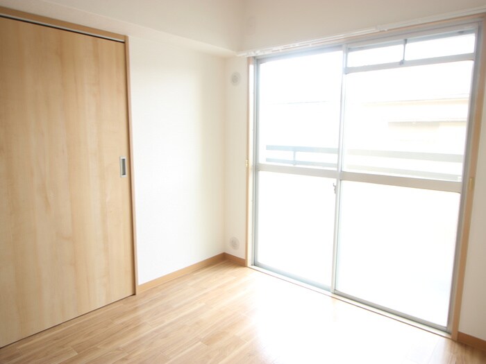 物件内観写真16　(居室)