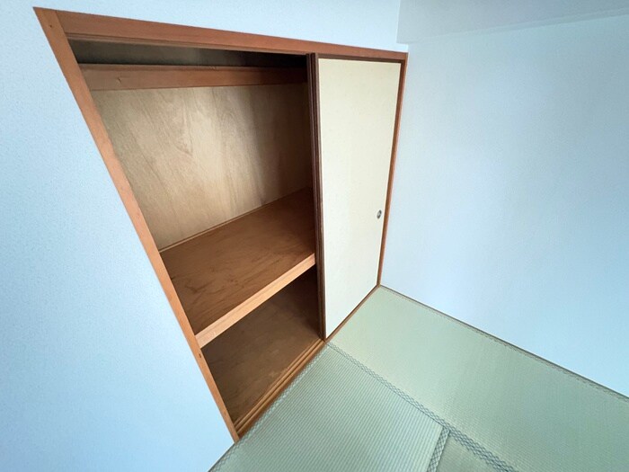 物件内観写真18　(収納)
