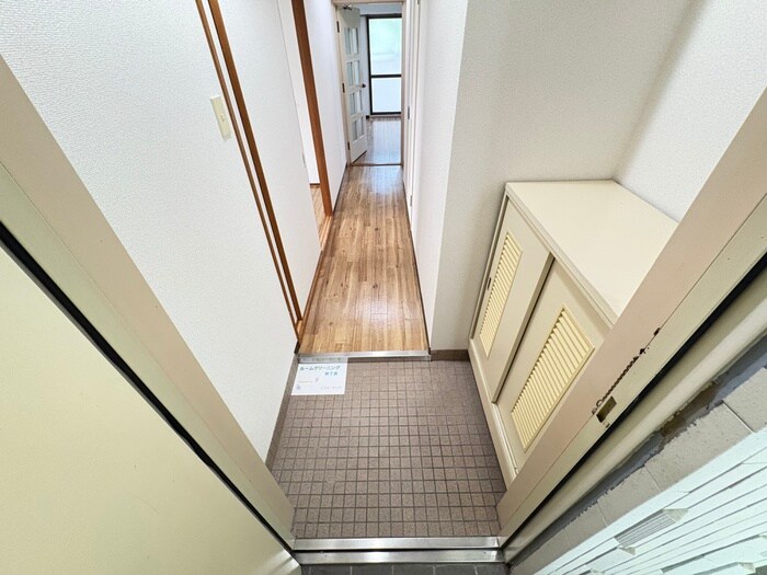物件内観写真20　(玄関)