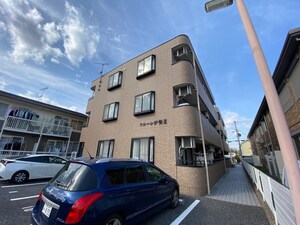 フルーレ伊勢Ⅱ外観写真