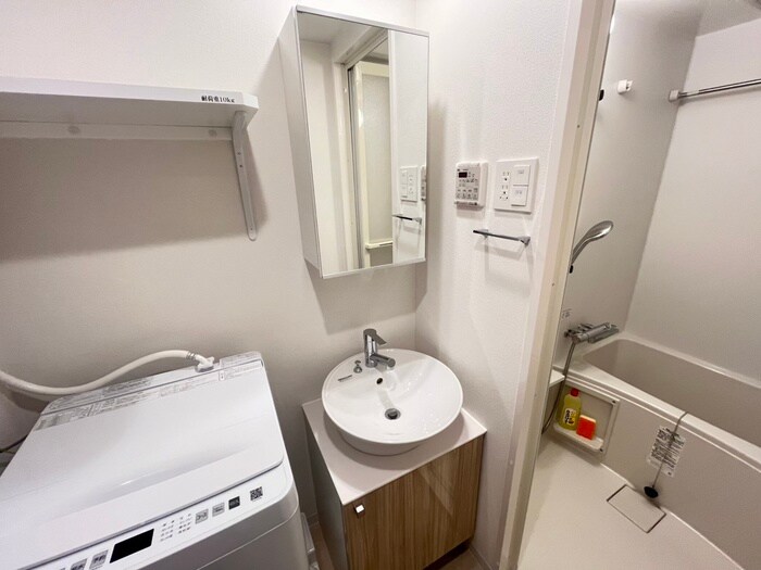 物件内観写真9　(洗面)