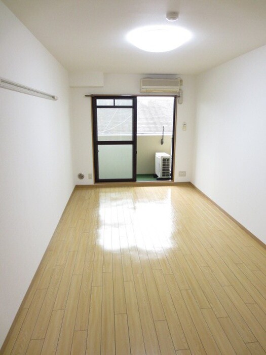 物件内観写真9　(居室)