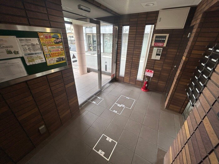 物件外観写真3　(同型モデル)