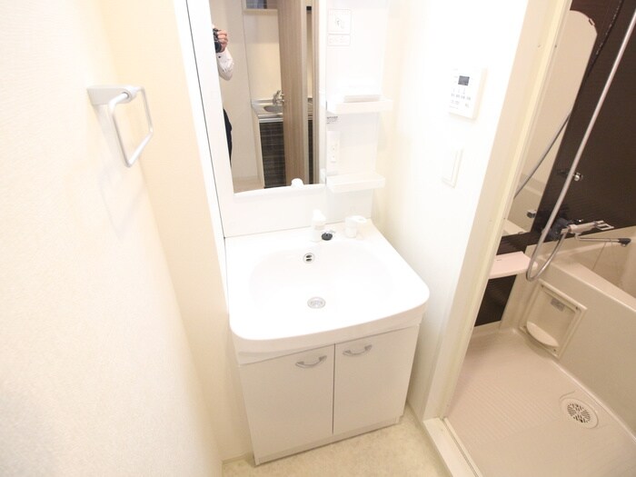 物件内観写真11　(洗面)