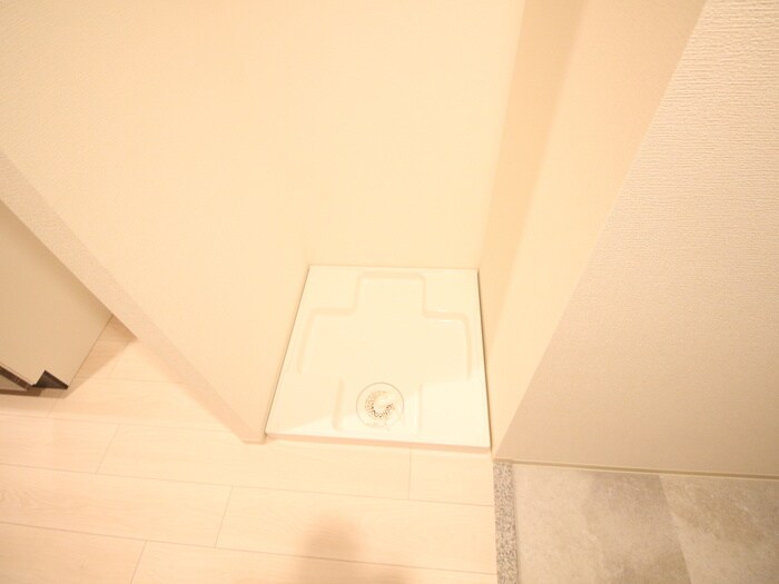 物件内観写真13　(洗濯機置場)