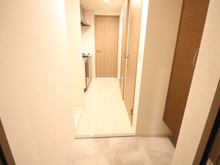 物件内観写真19　(玄関)