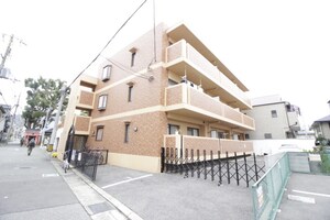 メゾン山手台外観写真