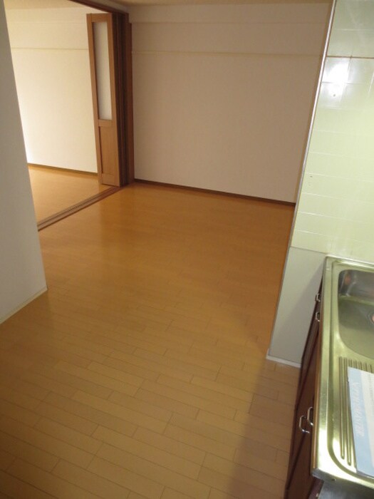 物件内観写真7　(居室)