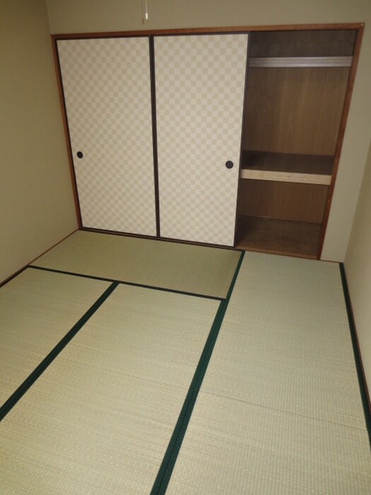 物件内観写真9　(居室)