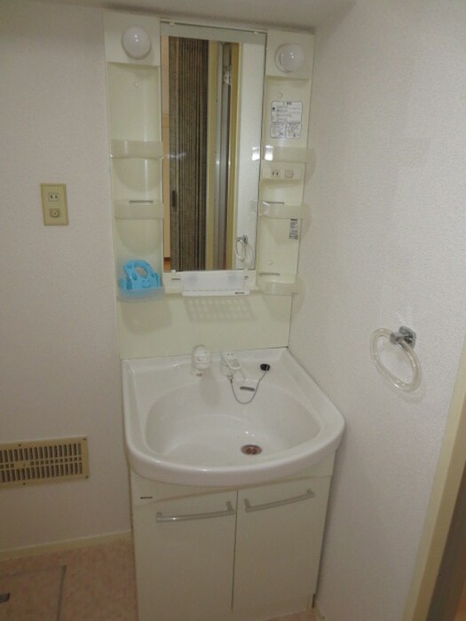 物件内観写真11　(洗面)