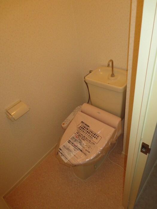 物件内観写真12　(トイレ)