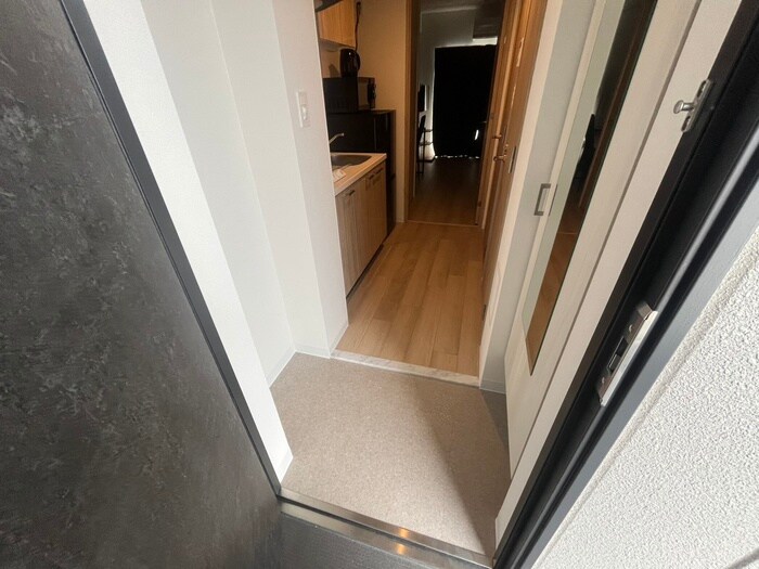 物件内観写真14　(玄関)