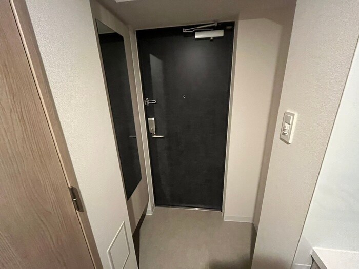 物件内観写真15　(玄関)