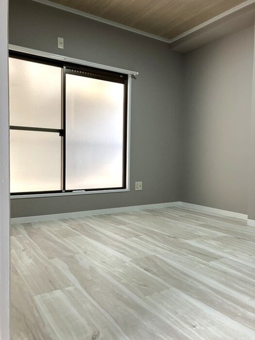 物件内観写真9　(居室)