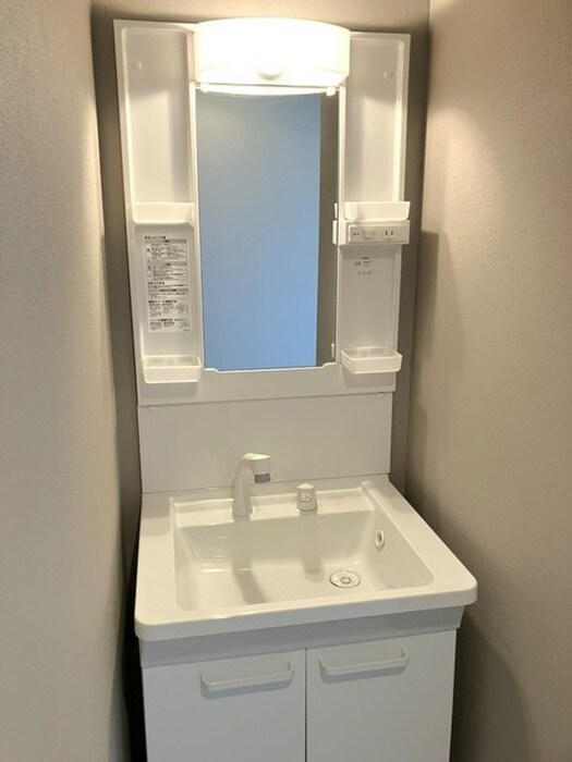 物件内観写真13　(洗面)