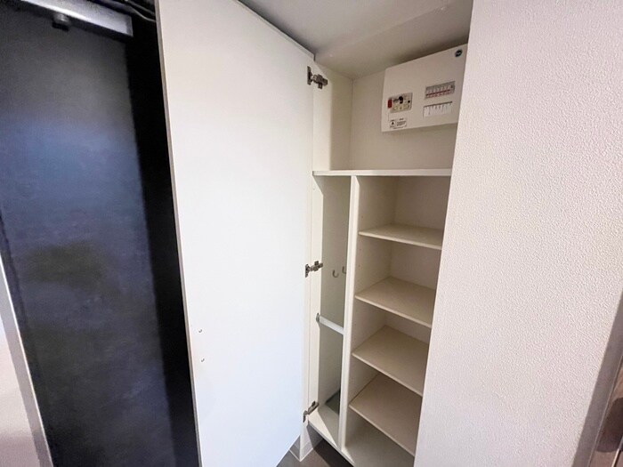 物件内観写真16　(靴箱)