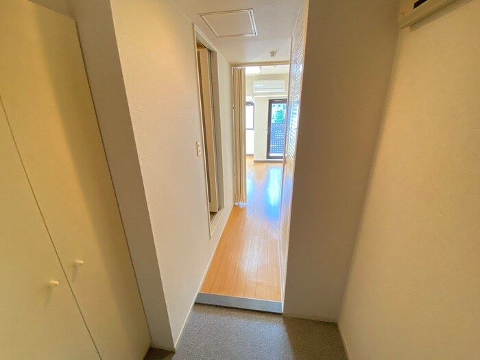 物件内観写真19　(廊下)