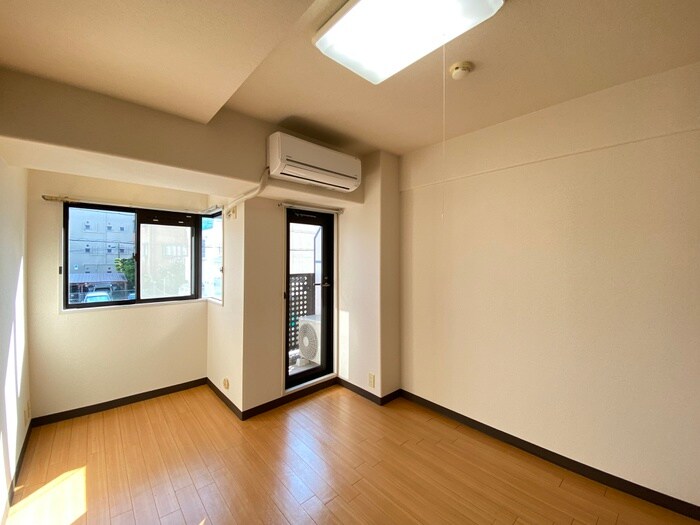 物件内観写真22　(居室)