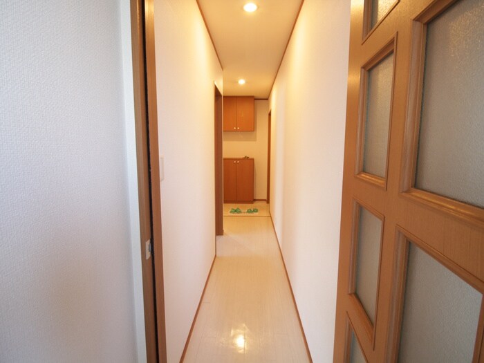 物件内観写真18　(廊下)
