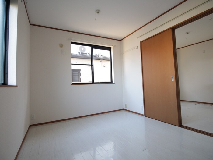 物件内観写真21　(居室)