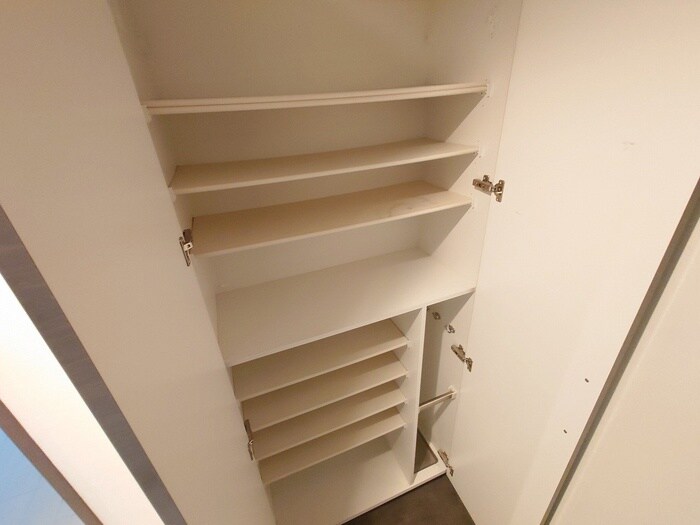 物件内観写真17　(靴箱)