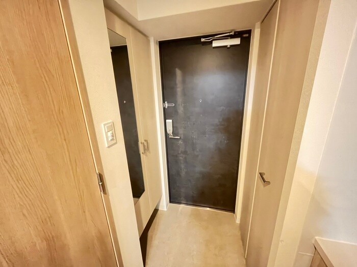 物件内観写真15　(玄関)