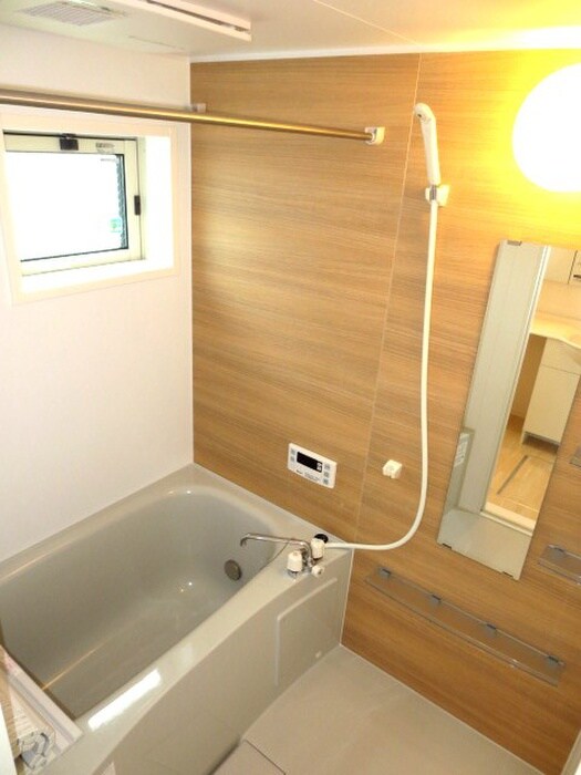 物件内観写真9　(バス／シャワールーム等)