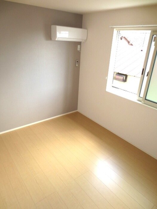 物件内観写真13　(居室)