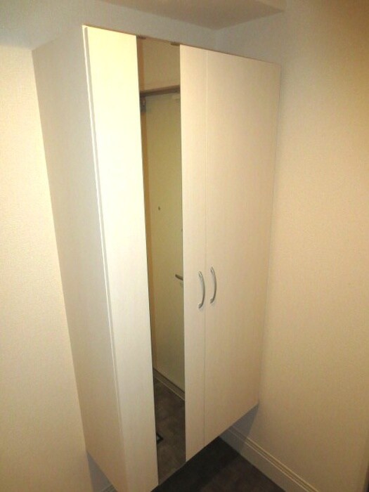 物件内観写真15　(靴箱)